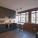 66 Keerom 416